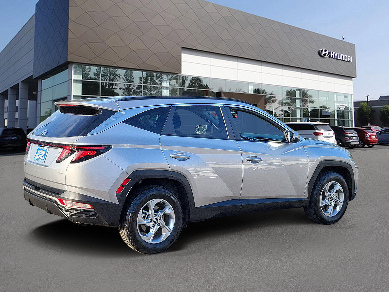 Certified 2024 Hyundai Tucson SEL AWD/4WD image 2