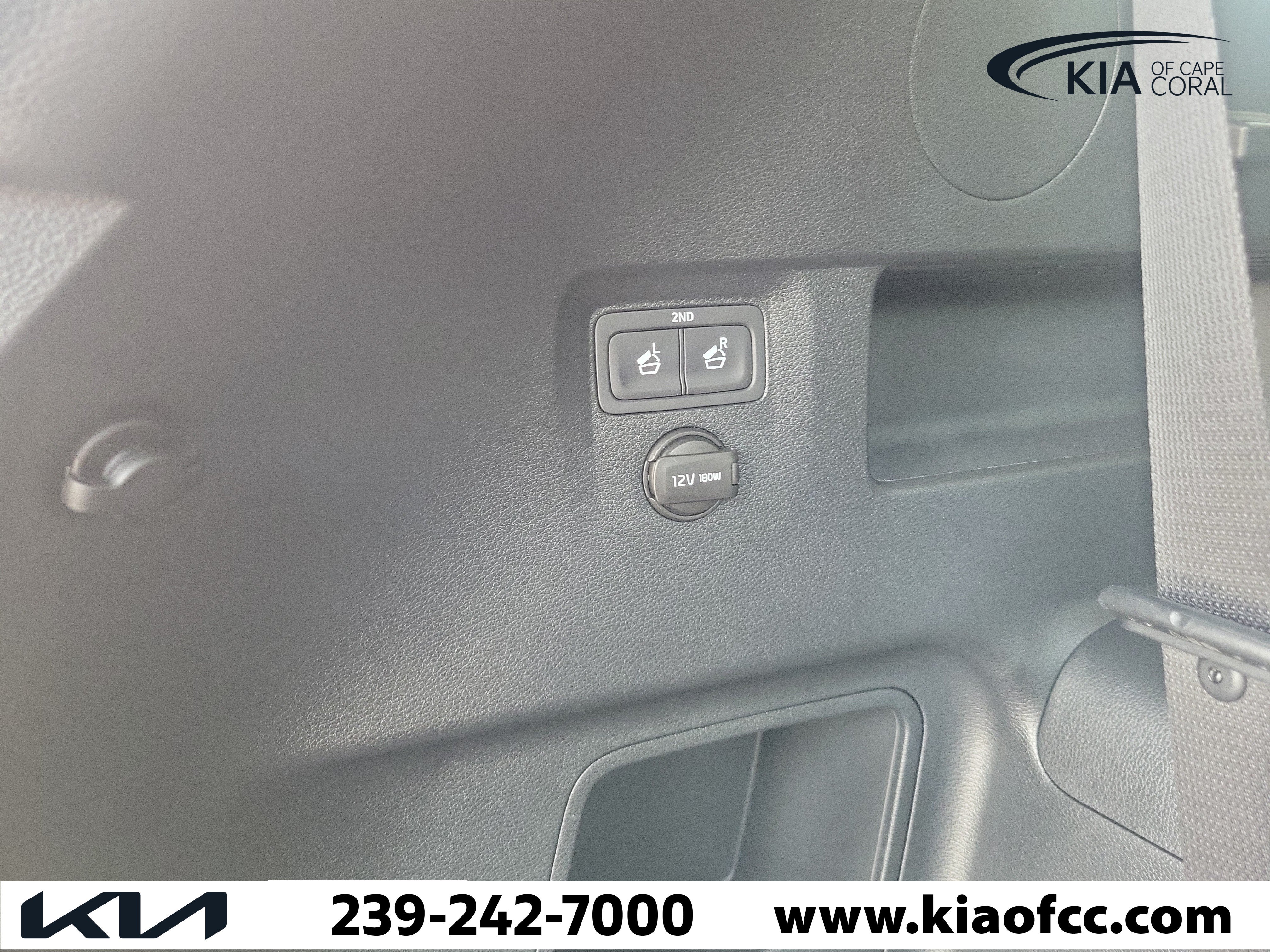 Certified 2024 Kia Telluride S w/ S Sunroof Package AWD/4WD image 39