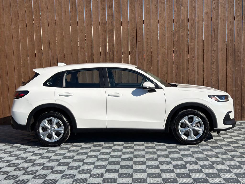 Used 2025 Honda HR-V LX image 13