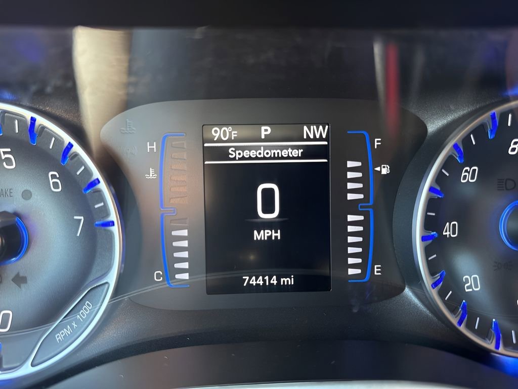 Used 2023 Chrysler Voyager LX FWD image 23