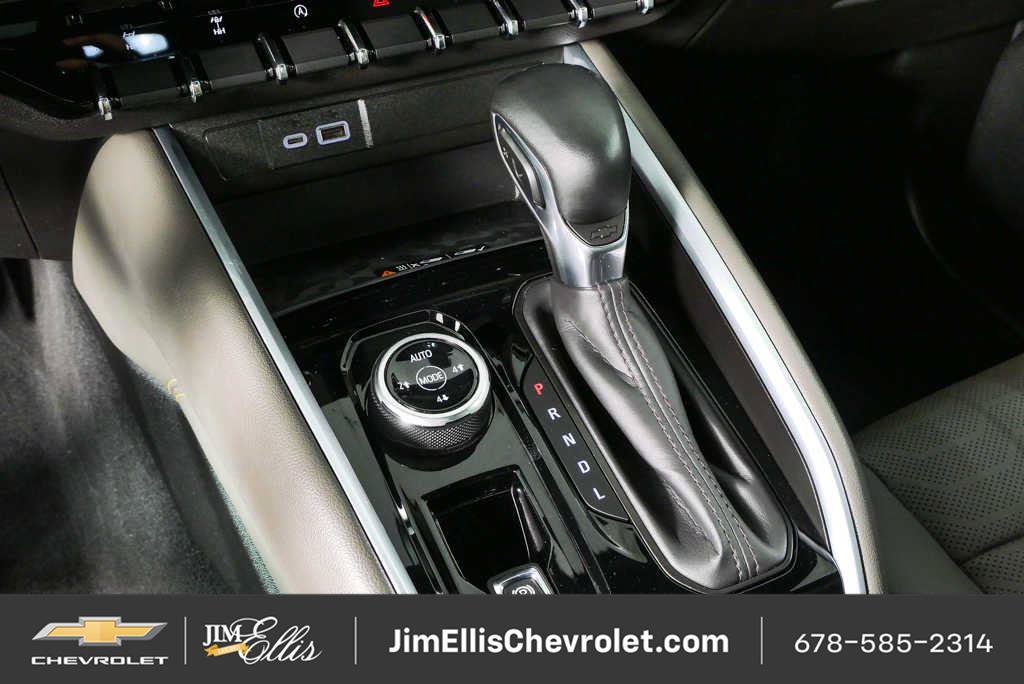 Certified 2024 Chevrolet Colorado ZR2 w/ ZR2 Convenience Package III AWD/4WD image 16
