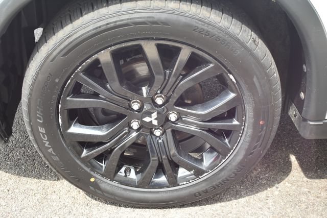 Used 2018 Mitsubishi Outlander LE AWD/4WD image 50
