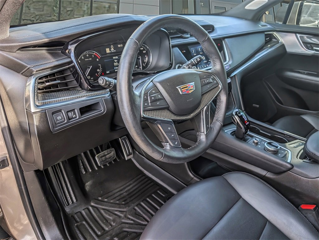 Used 2022 Cadillac XT5 Sportv w/ LPO, ONYX Package image 9