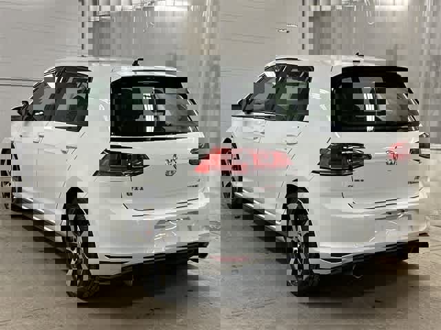 Used 2016 Volkswagen Golf 4-Door image 21