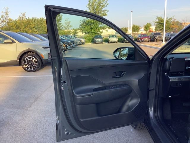 Certified 2026 Hyundai Kona SE AWD/4WD image 29