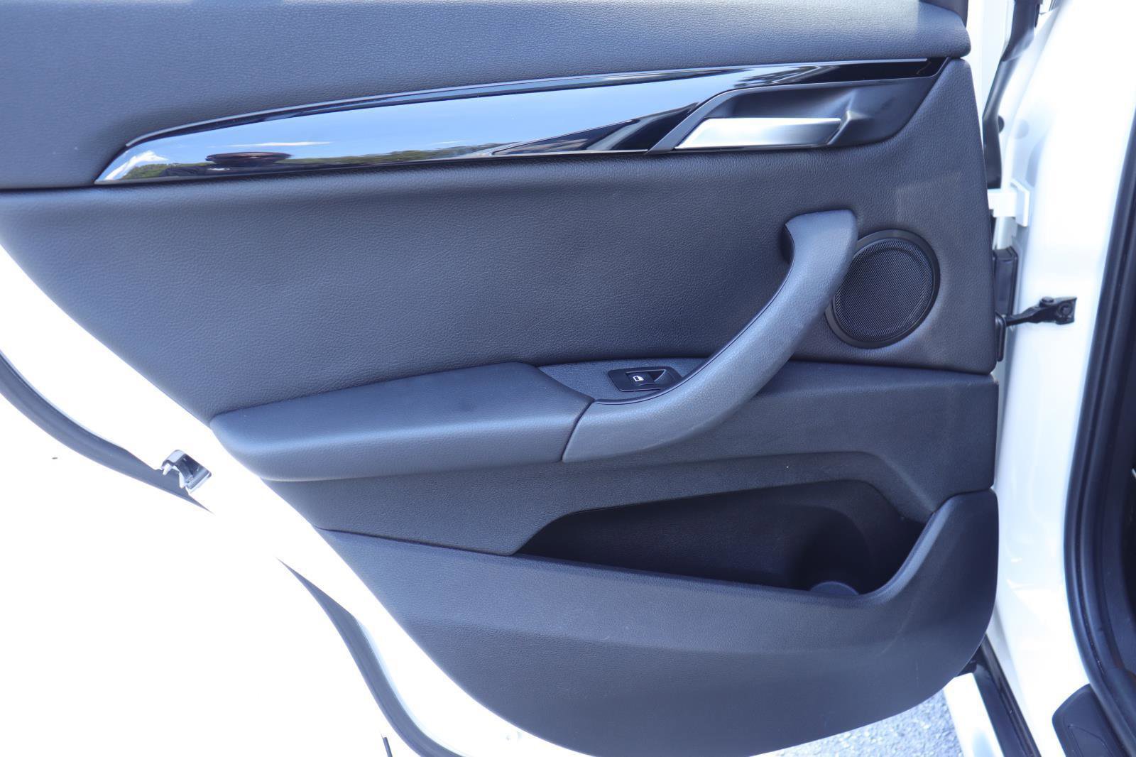 Used 2019 BMW X1 xDrive28i w/ Convenience Package image 12