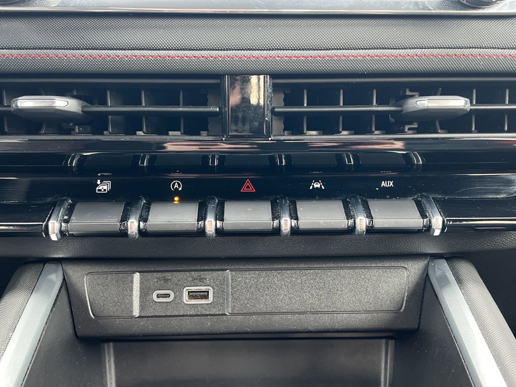 Used 2023 Chevrolet Colorado Z71 w/ Z71 Convenience Package 2 image 6