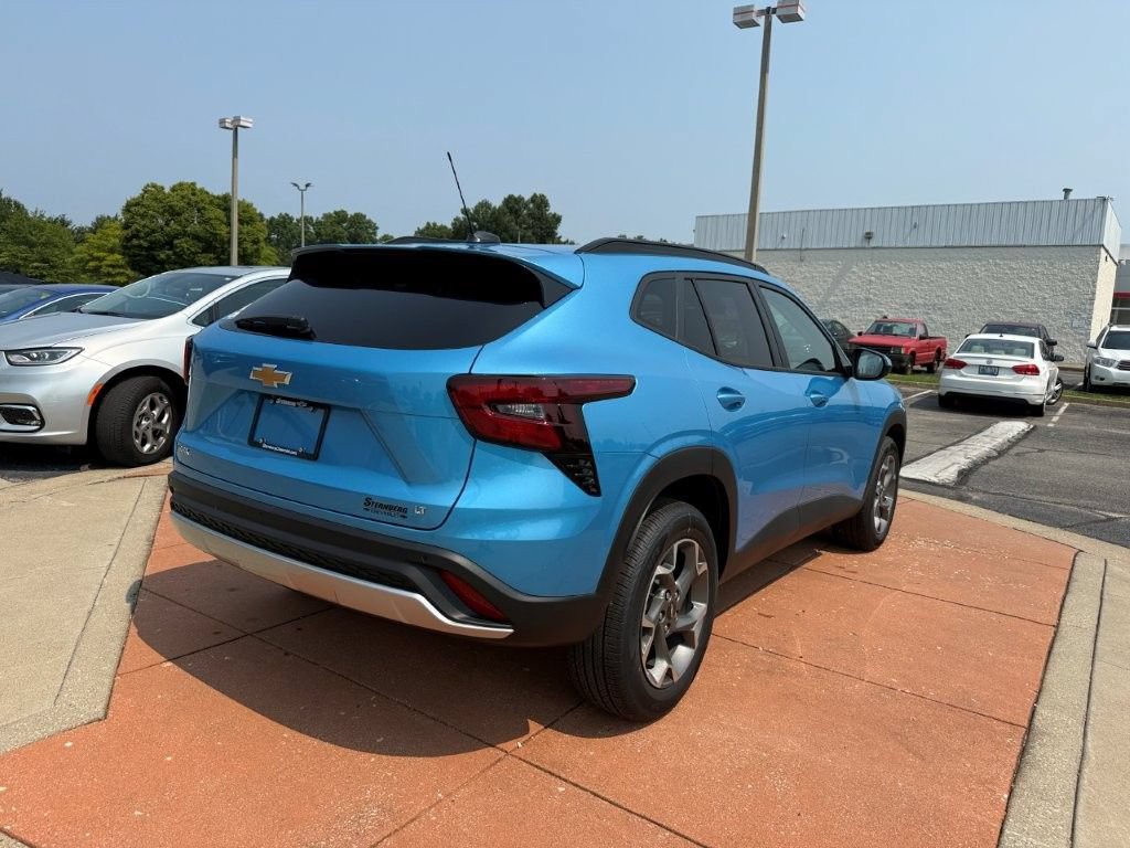 New 2026 Chevrolet Trax LT w/ Driver Confidence Package FWD image 6