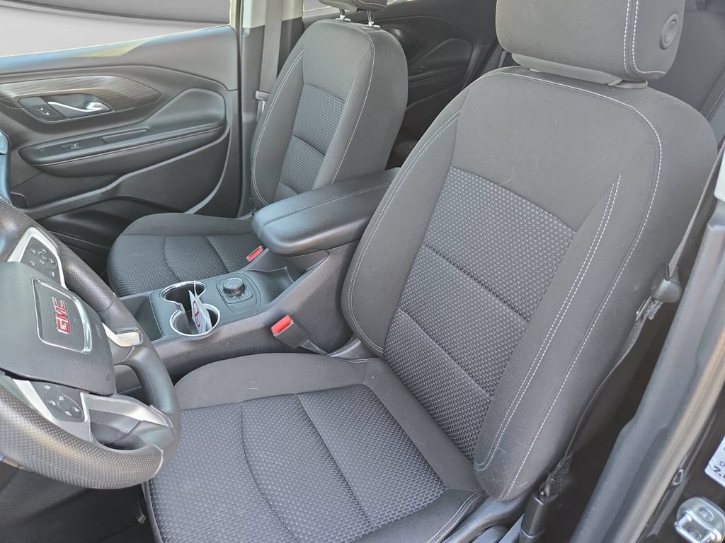 Used 2024 GMC Terrain SLE FWD image 18