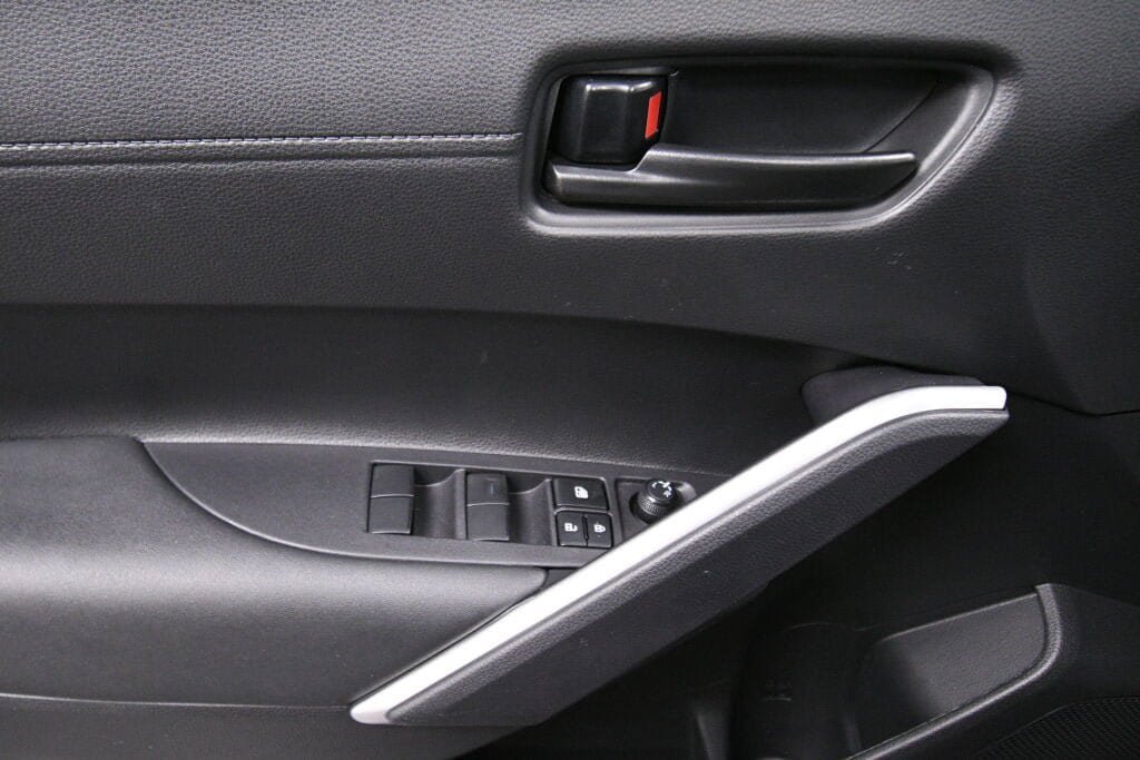 Used 2023 Toyota Corolla Cross AWD Hybrid image 11