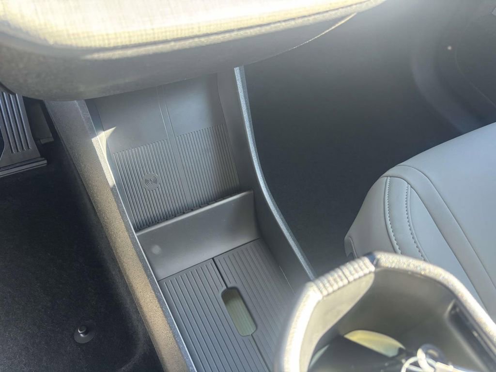 New 2025 Volvo EX30 Plus w/ Protection Package Premier image 21