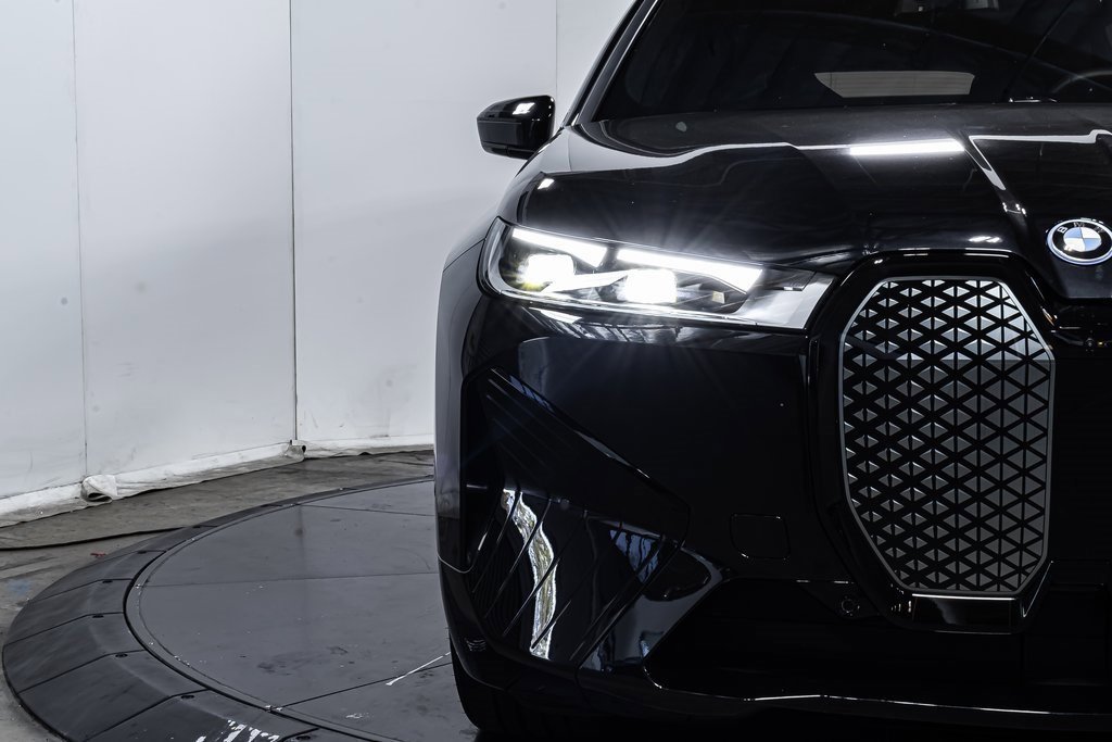 Used 2025 BMW iX xDrive50 image 12