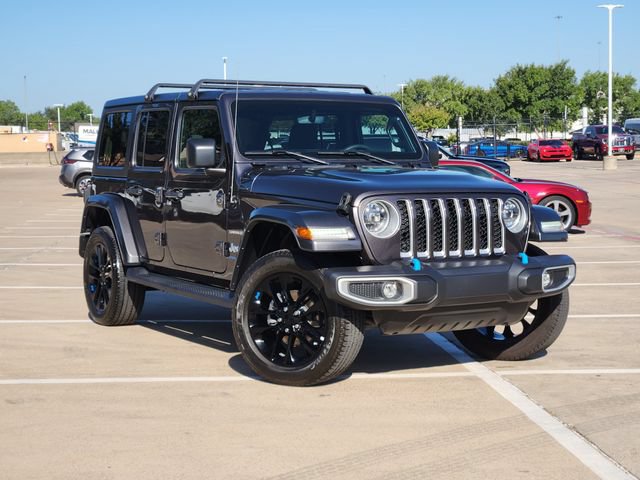 Used 2023 Jeep Wrangler Unlimited Sahara AWD/4WD image 2