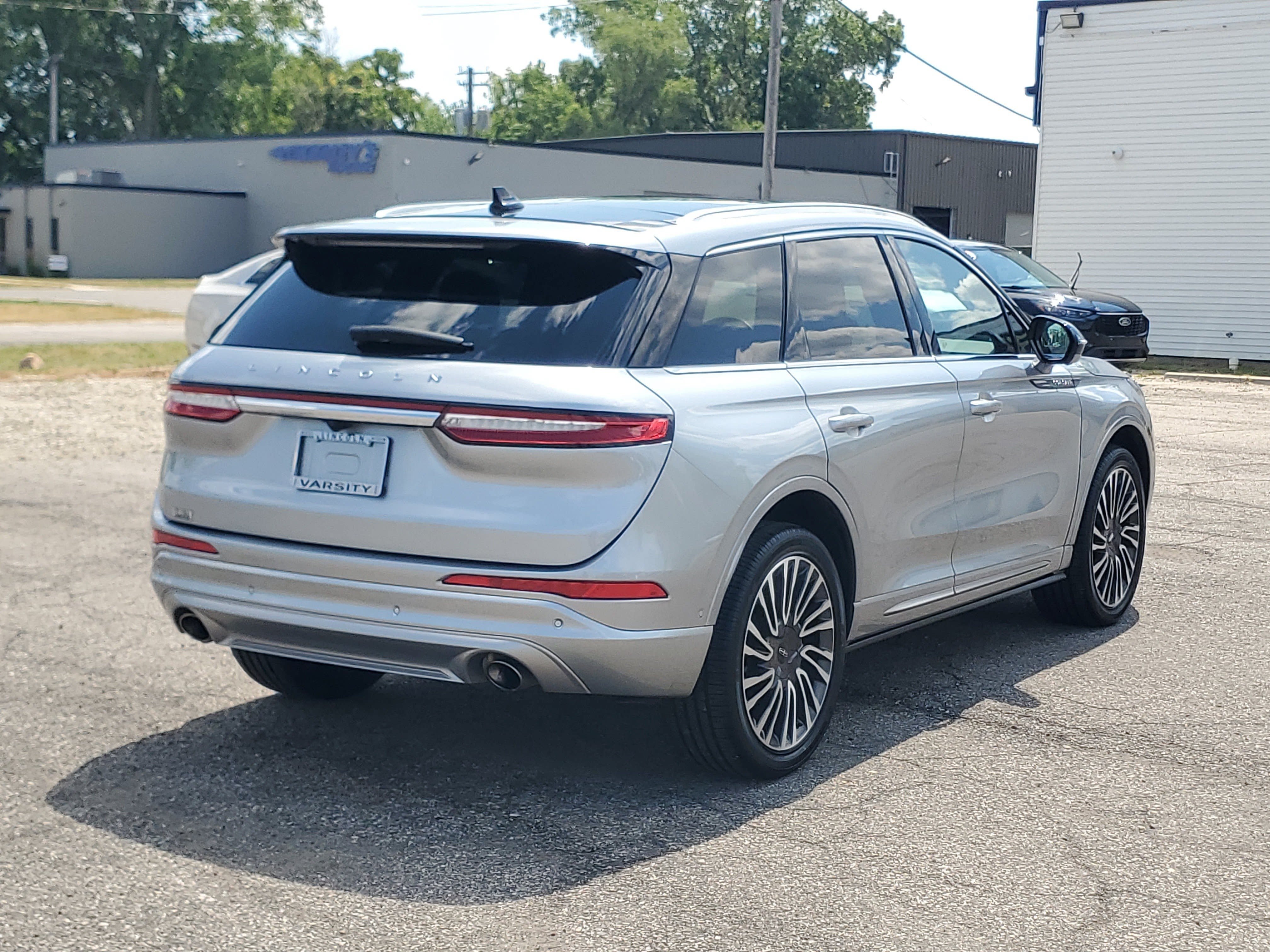 Certified 2022 Lincoln Corsair Reserve w/ Equipment Group 201A AWD/4WD image 6
