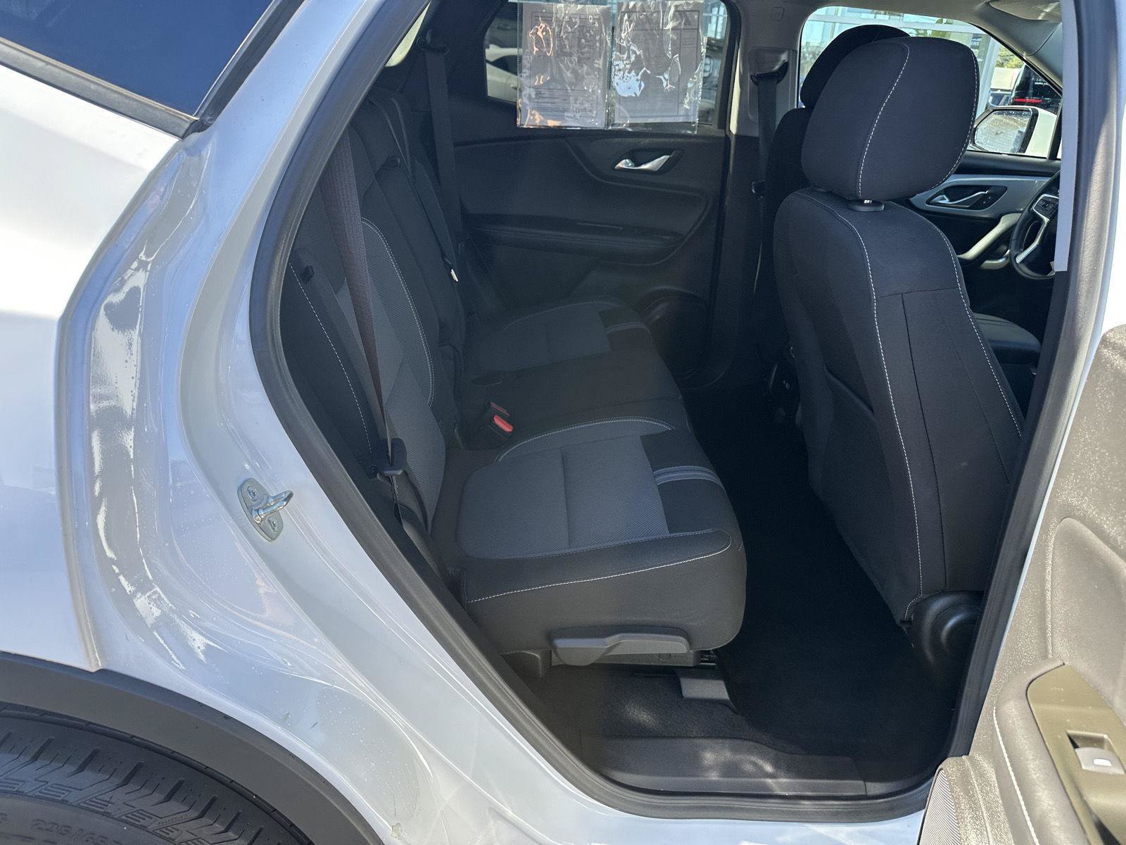 Used 2025 Chevrolet Blazer LT FWD image 26