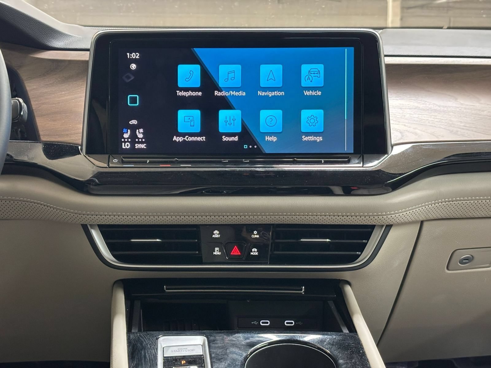 Used 2026 Volkswagen Atlas SE FWD image 16