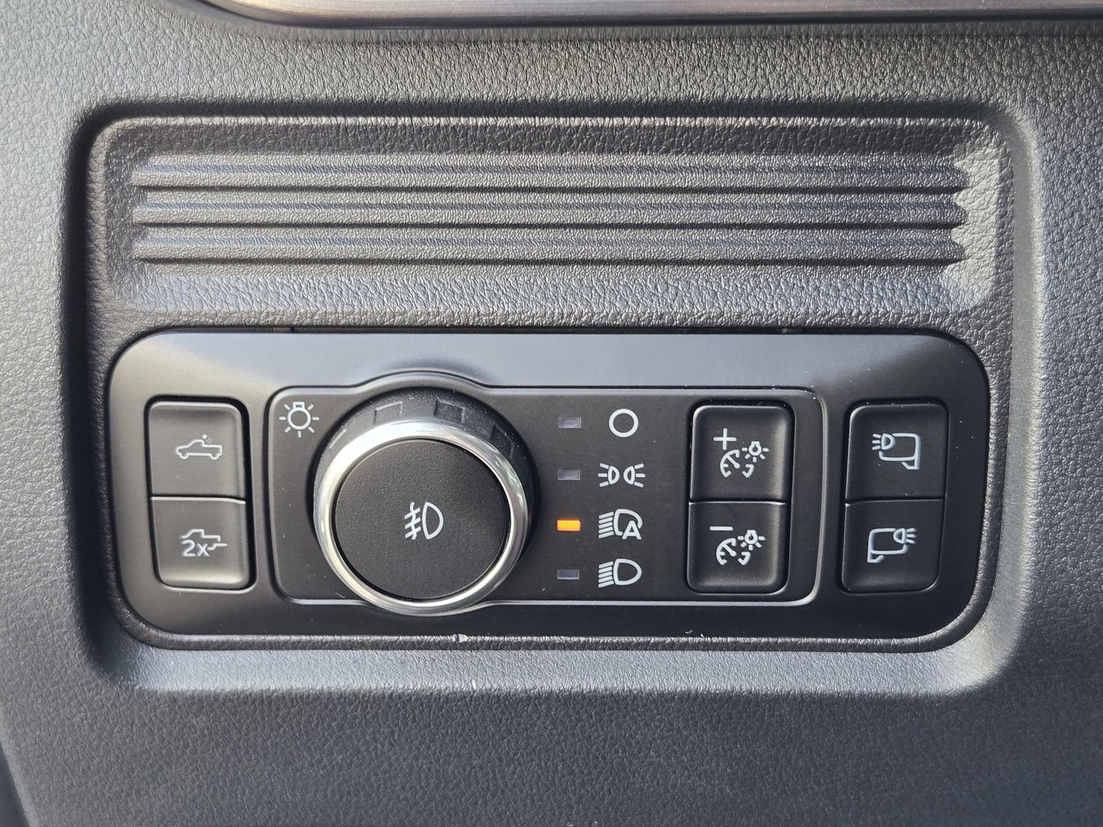 Used 2025 Ford F250 Lariat w/ Lariat Ultimate Package image 18