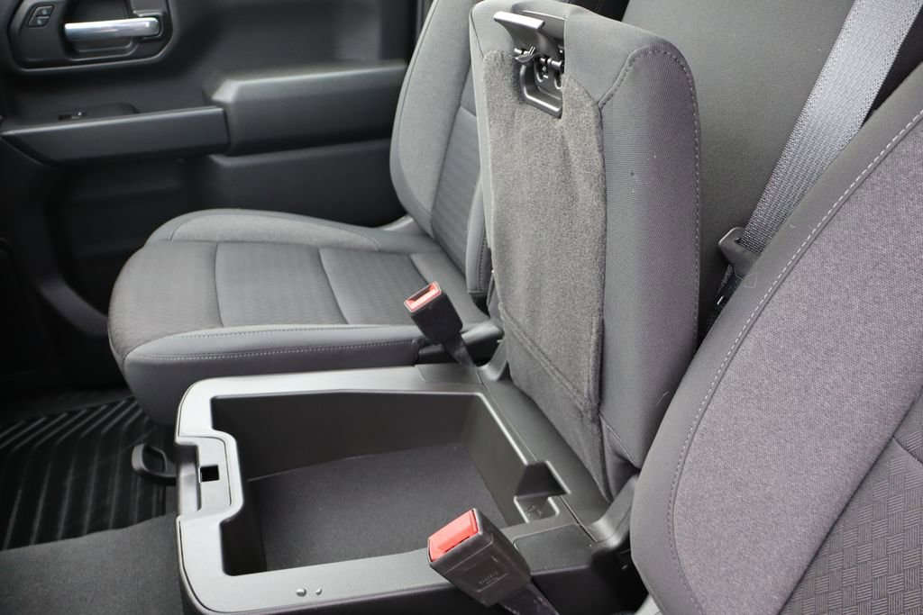 Used 2024 Chevrolet Silverado 2500 Custom w/ Custom Value Package image 27