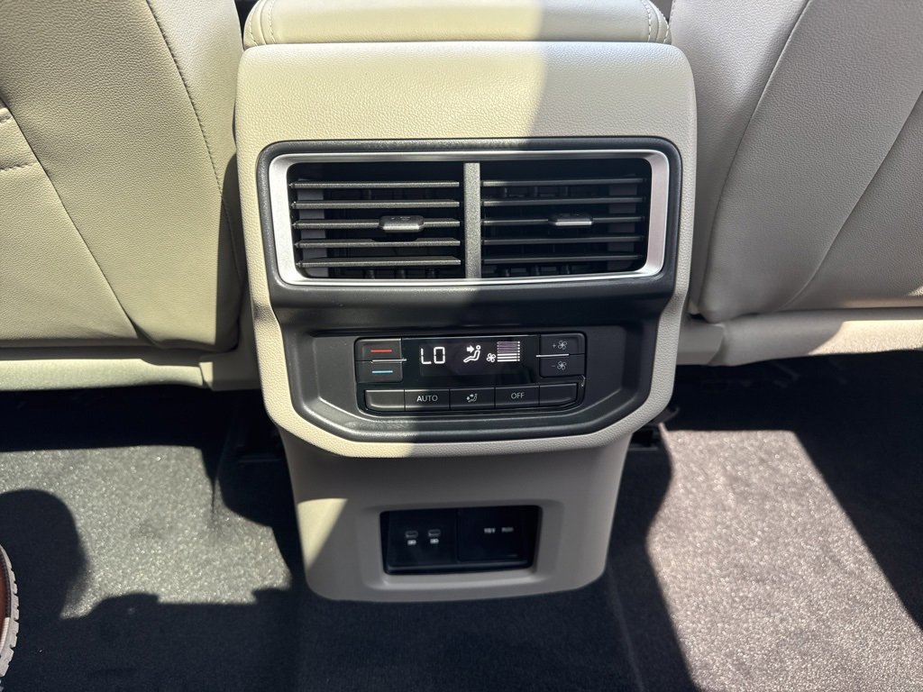 New 2026 Volkswagen Atlas SE image 25