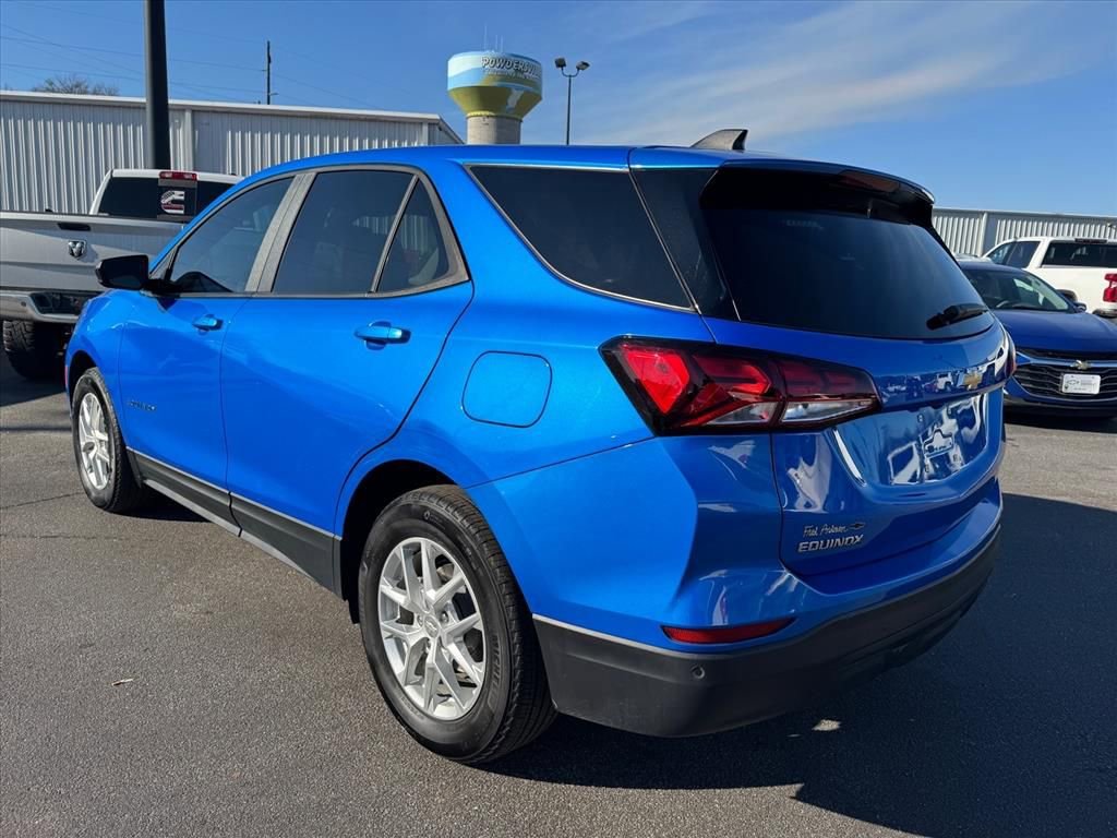 Used 2024 Chevrolet Equinox LS w/ LS Convenience Package image 5