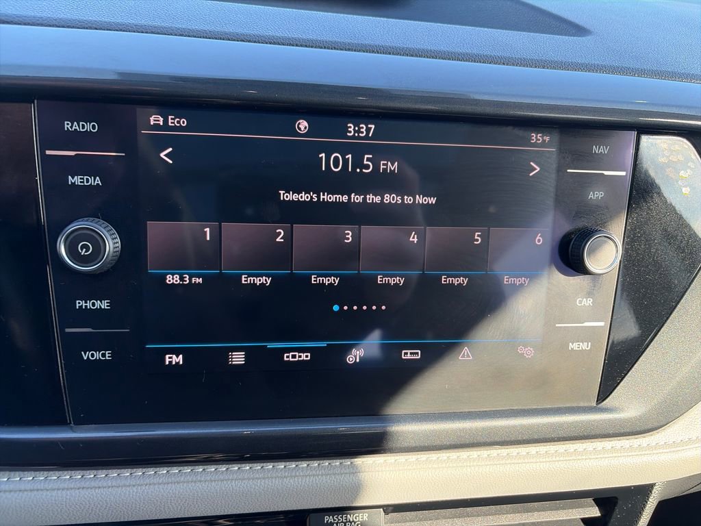 Used 2022 Volkswagen Taos SEL image 21