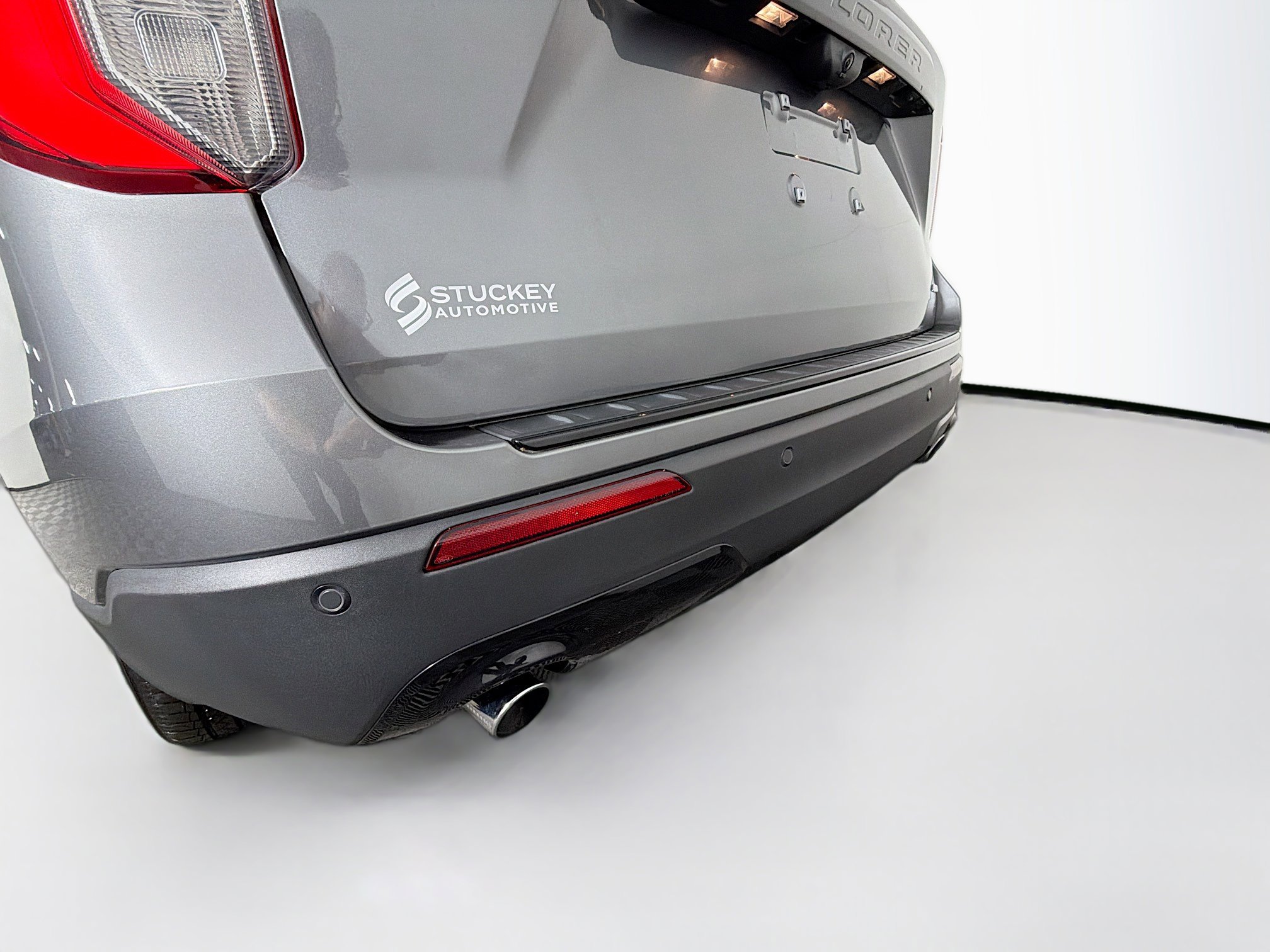 Used 2022 Ford Explorer ST-Line image 36