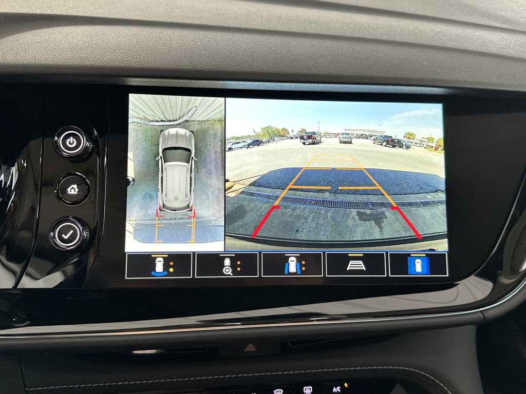 Used 2023 Buick Envision Avenir image 27