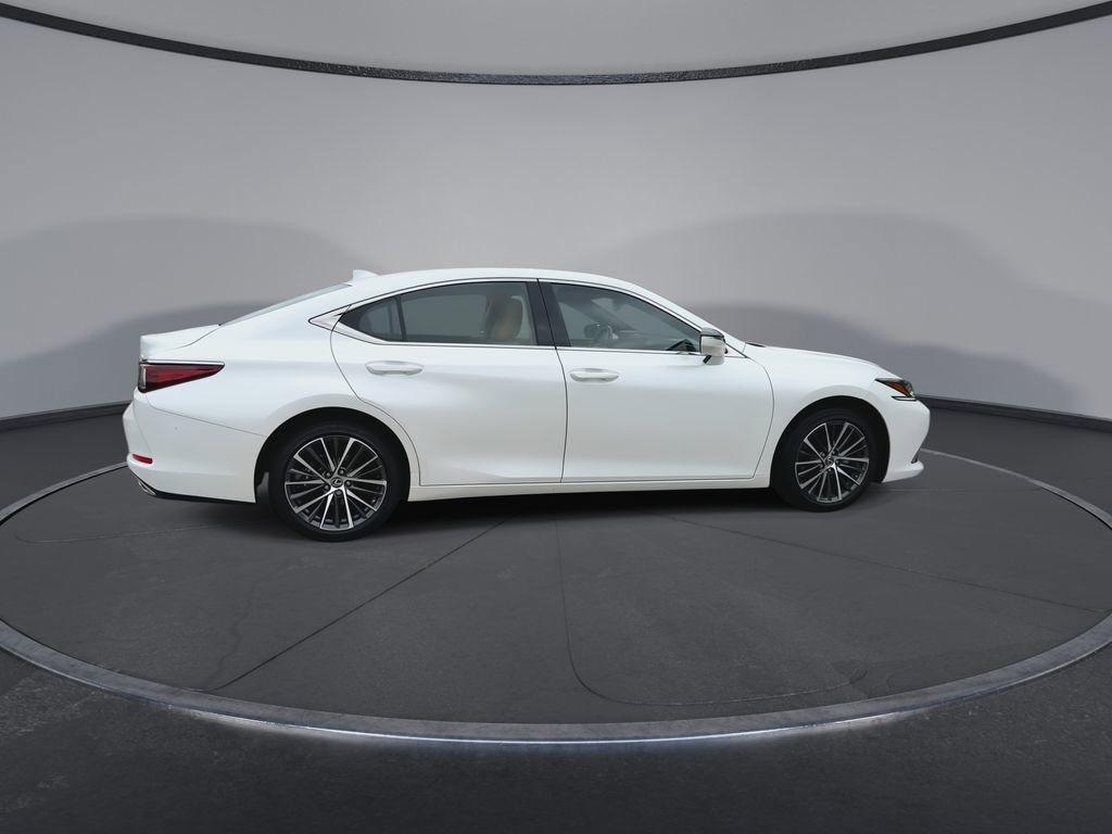 Used 2025 Lexus ES 350 w/ Premium Package image 9