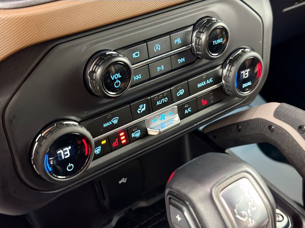 Used 2024 Ford Bronco Outer Banks image 16