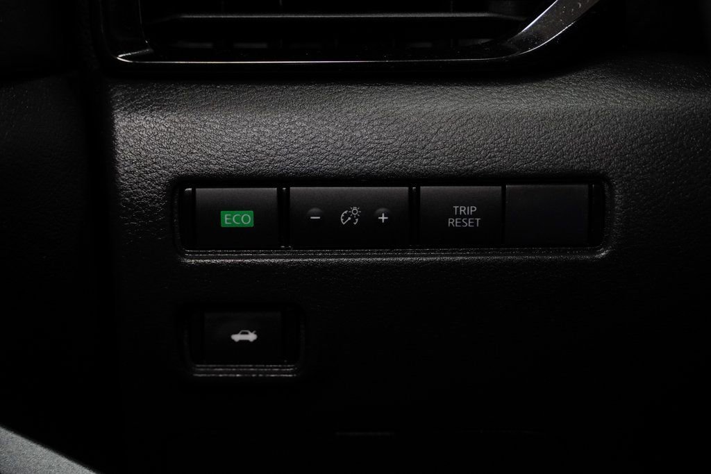 Used 2023 Nissan Sentra SV image 40