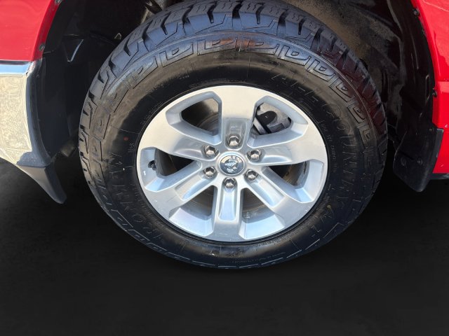 Used 2024 RAM 1500 Laramie AWD/4WD image 11