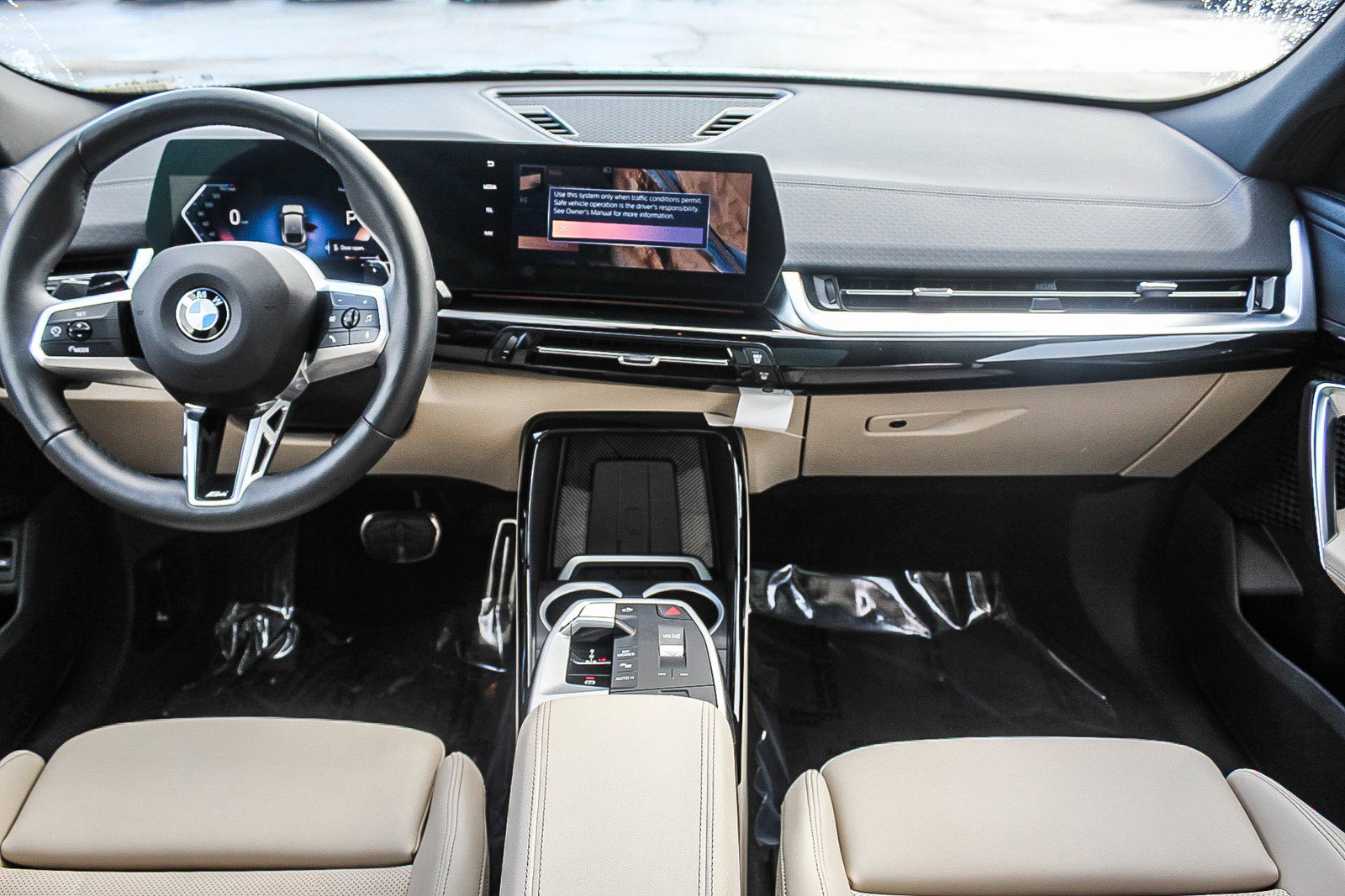 Certified 2025 BMW X2 xDrive28i w/ M Sport Package image 12