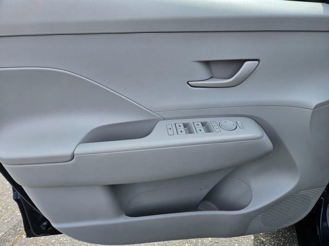 Used 2024 Hyundai Kona SEL AWD/4WD image 17