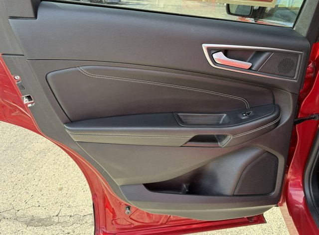 Used 2021 Ford Edge Titanium w/ Equipment Group 301A image 13