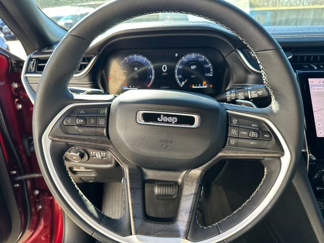 Used 2024 Jeep Grand Cherokee L Limited image 29