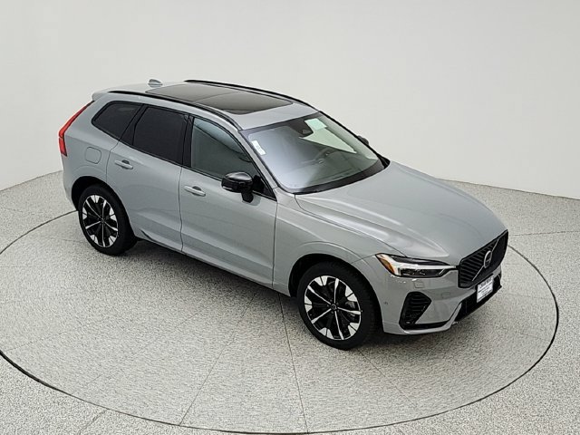 New 2026 Volvo XC60 T8 Plus w/ Protection Package Premier AWD/4WD image 15
