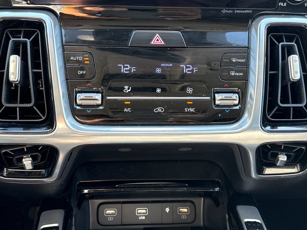 Used 2023 Kia Sorento SX AWD/4WD image 24