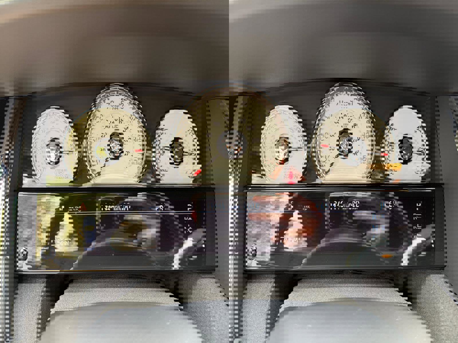 Used 2016 Rolls-Royce Wraith image 37