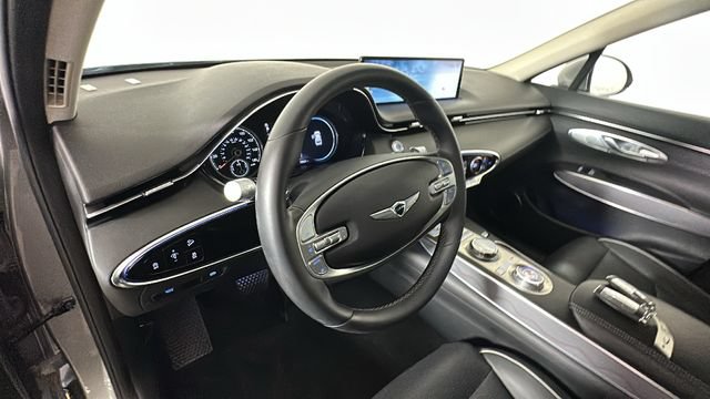 Used 2024 Genesis GV70 2.5T w/ Advanced Package AWD/4WD image 14