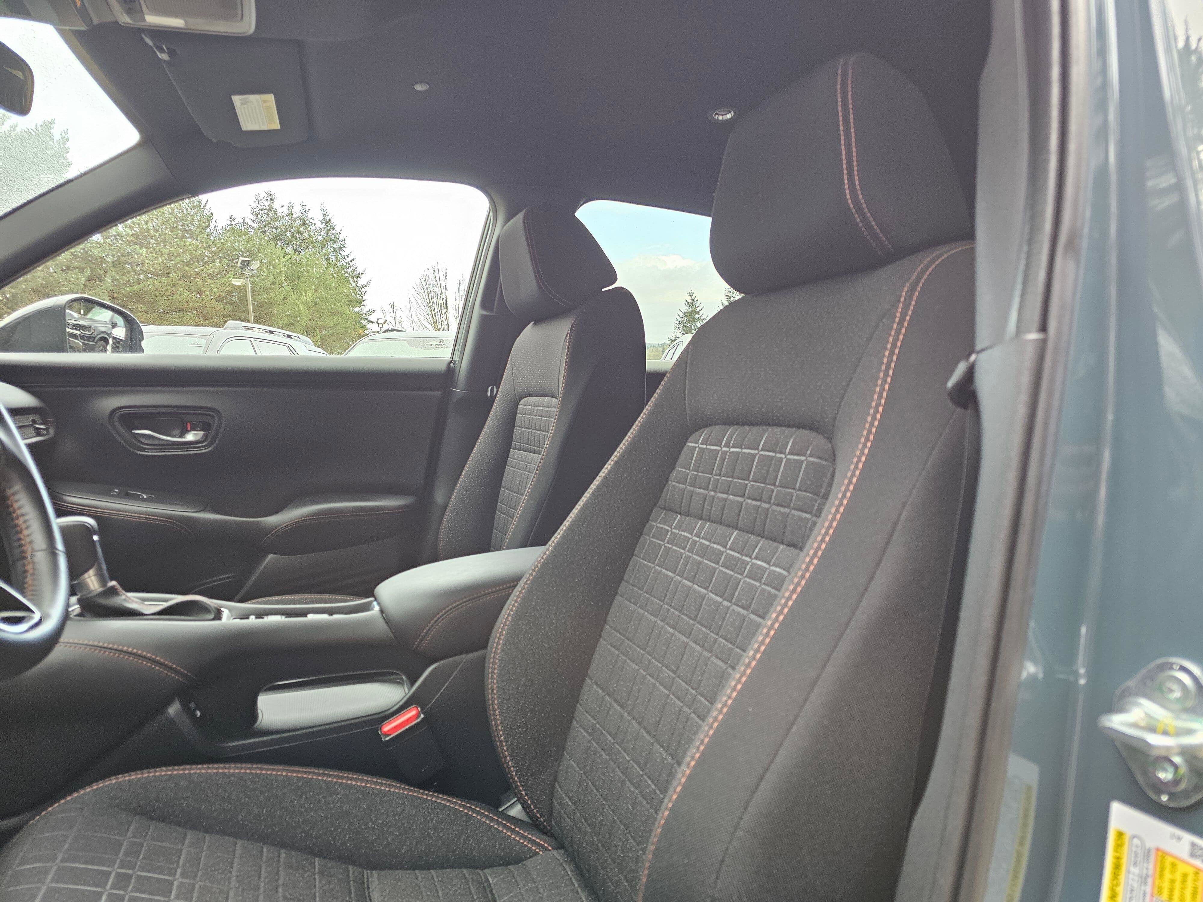 Certified 2025 Honda HR-V Sport image 22