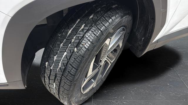 Used 2023 Hyundai Tucson Limited image 39