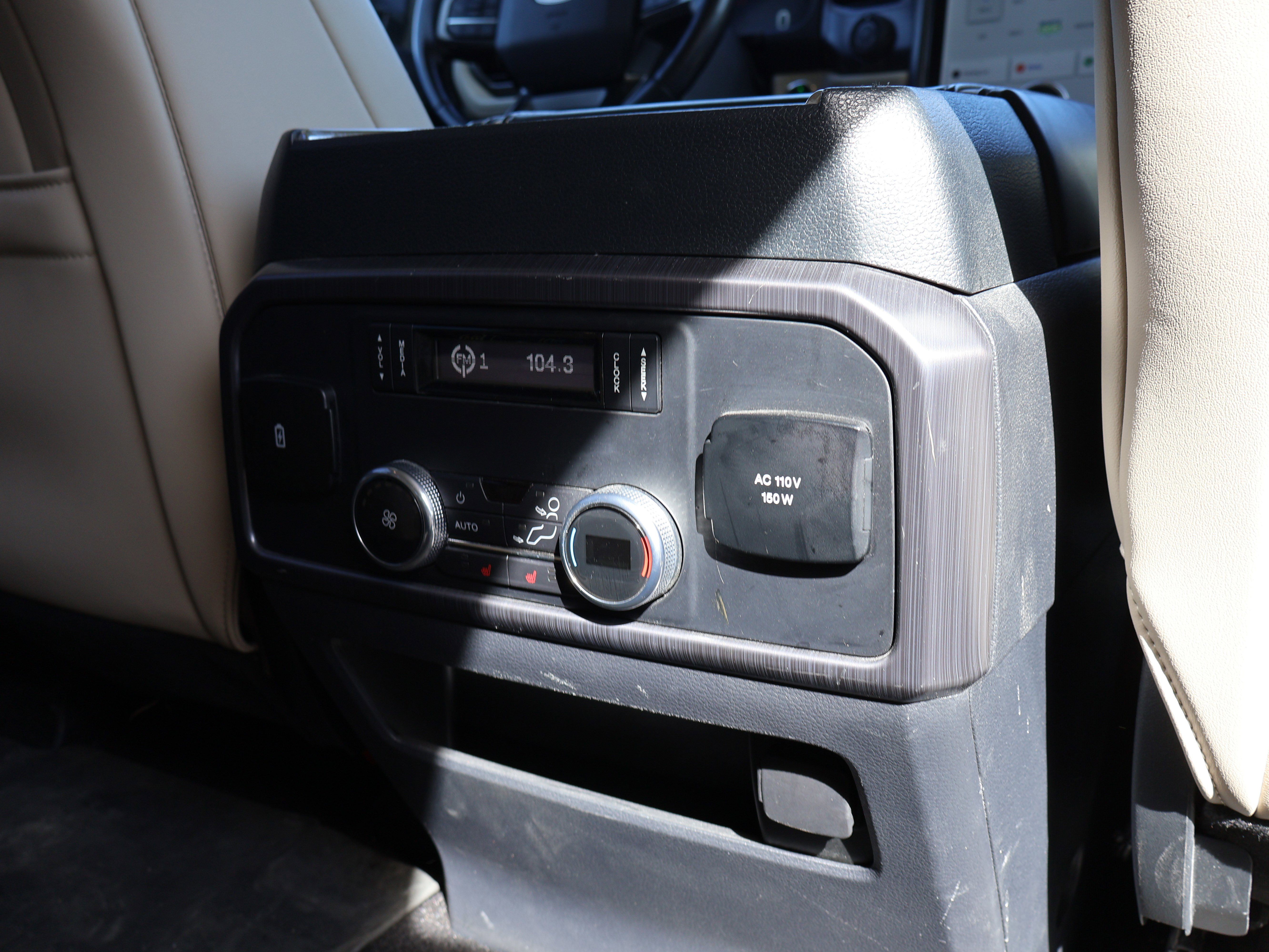 Used 2022 Ford Expedition Platinum image 14