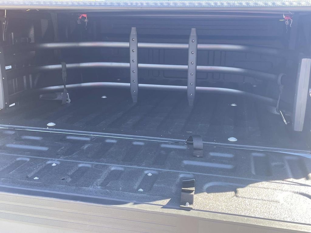 Used 2025 Ford F150 Lariat w/ Equipment Group 501A Mid image 12