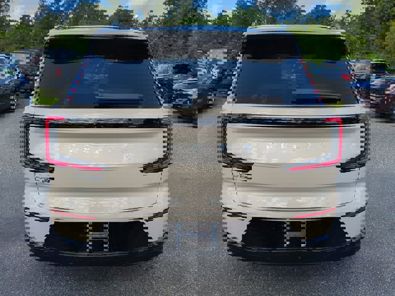 New 2025 Volvo EX90 Ultra image 5