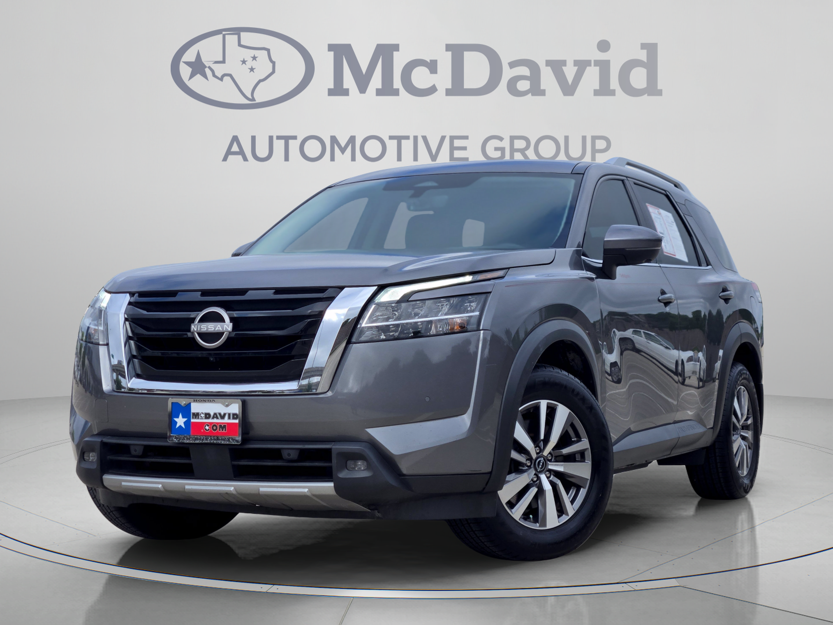 Used 2023 Nissan Pathfinder SL