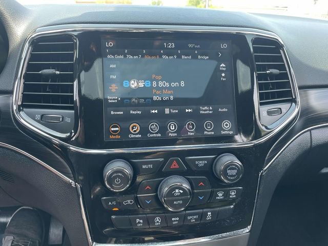 Used 2022 Jeep Grand Cherokee Limited image 27