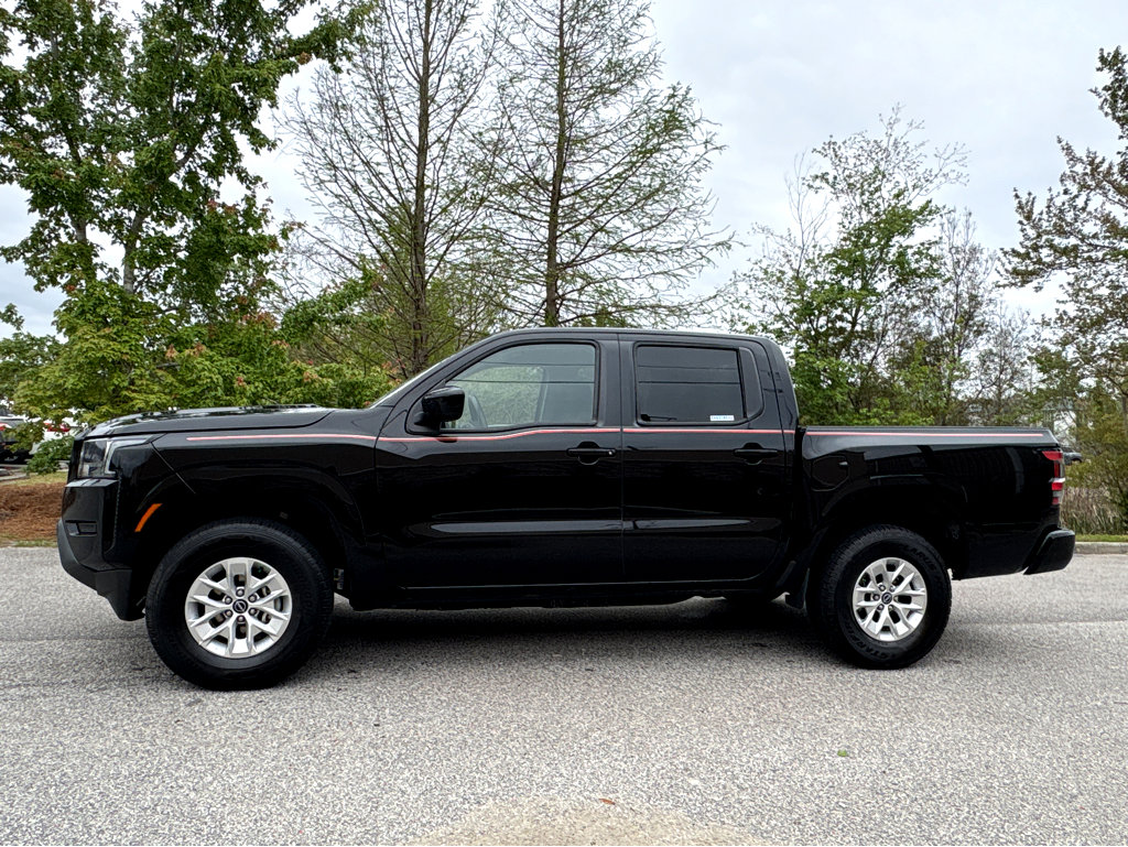 Certified 2024 Nissan Frontier SV image 25