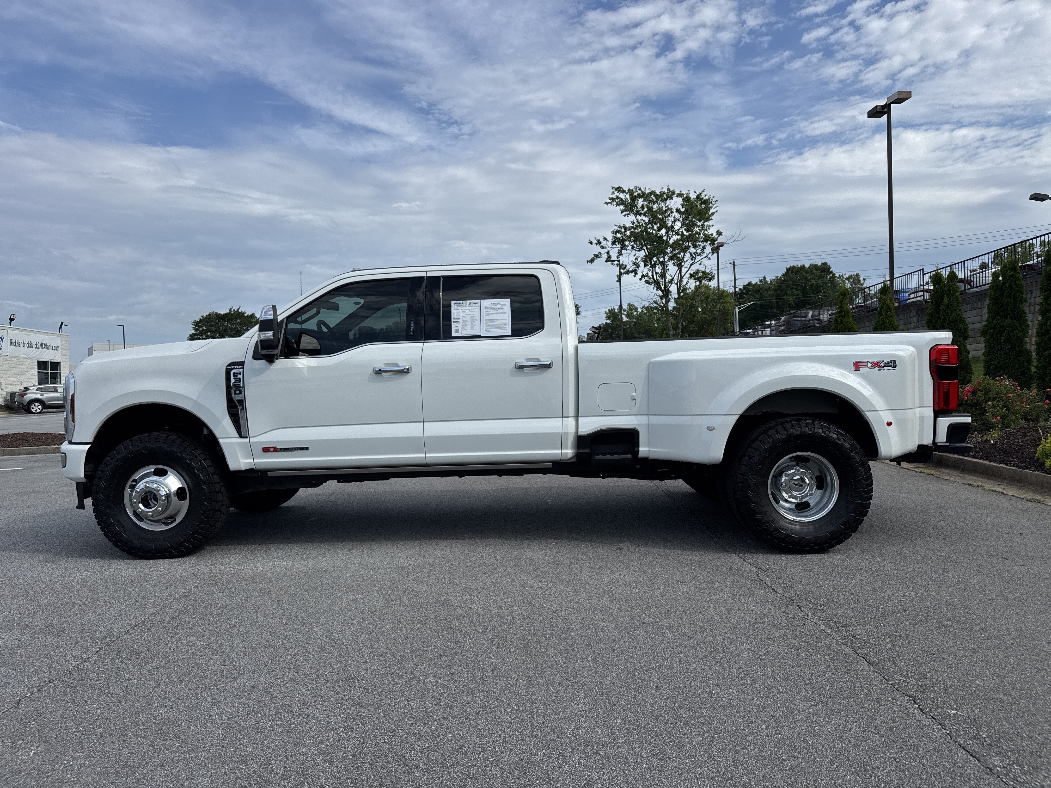 Used 2024 Ford F350 Platinum AWD/4WD image 9