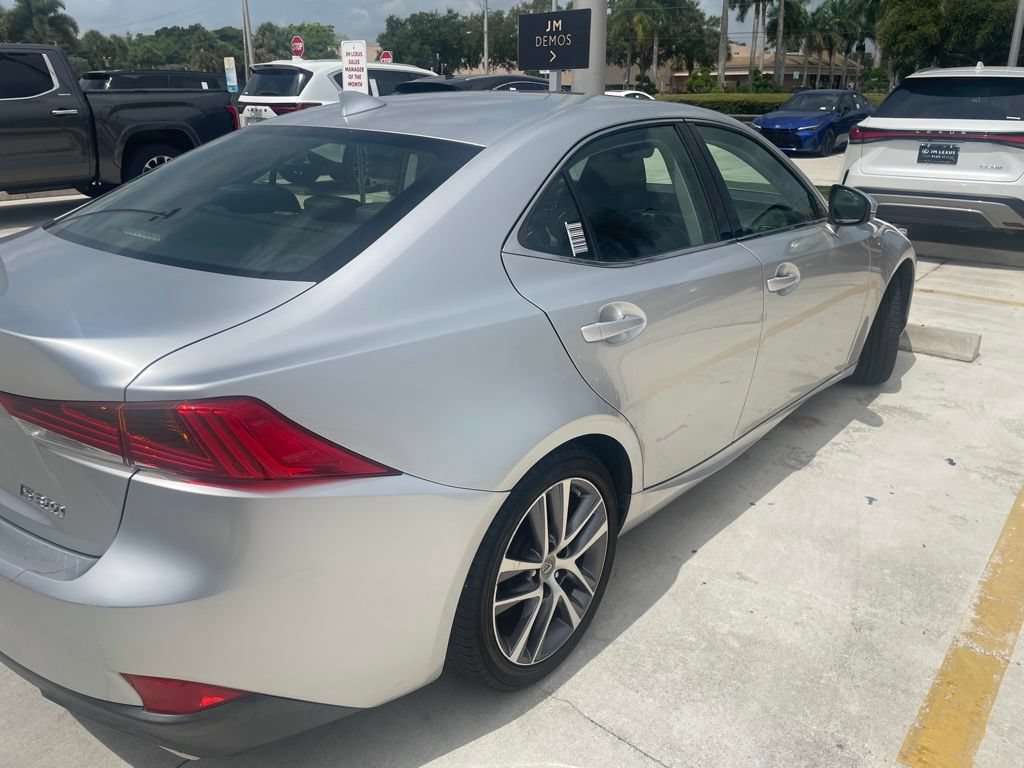 Used 2019 Lexus IS 300 w/ Accessory Package 2 RWD image 7