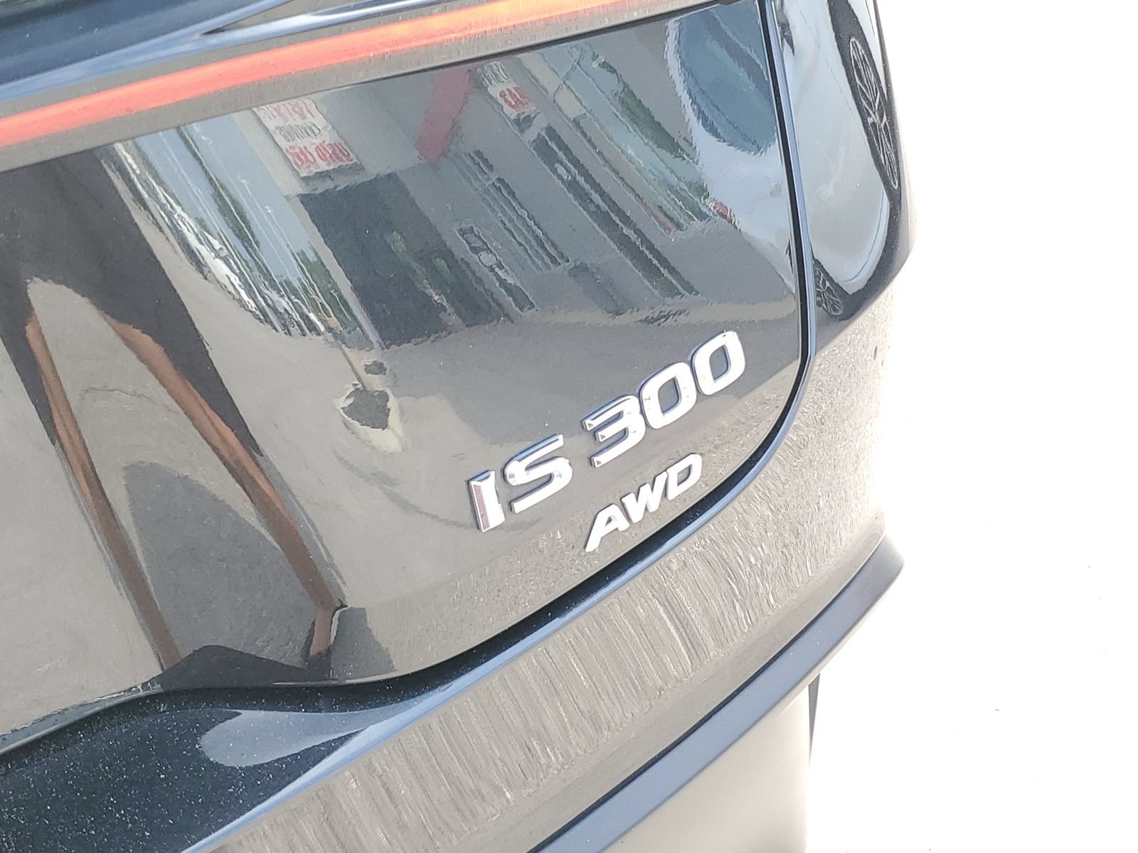 Used 2023 Lexus IS 300 AWD w/ Premium Package image 7